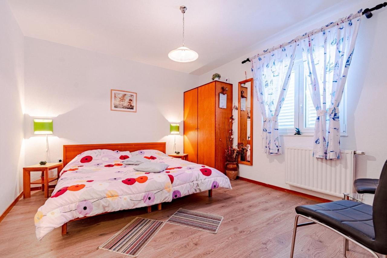 Apartments And Rooms With Parking Space Mali Ston Eksteriør bilde